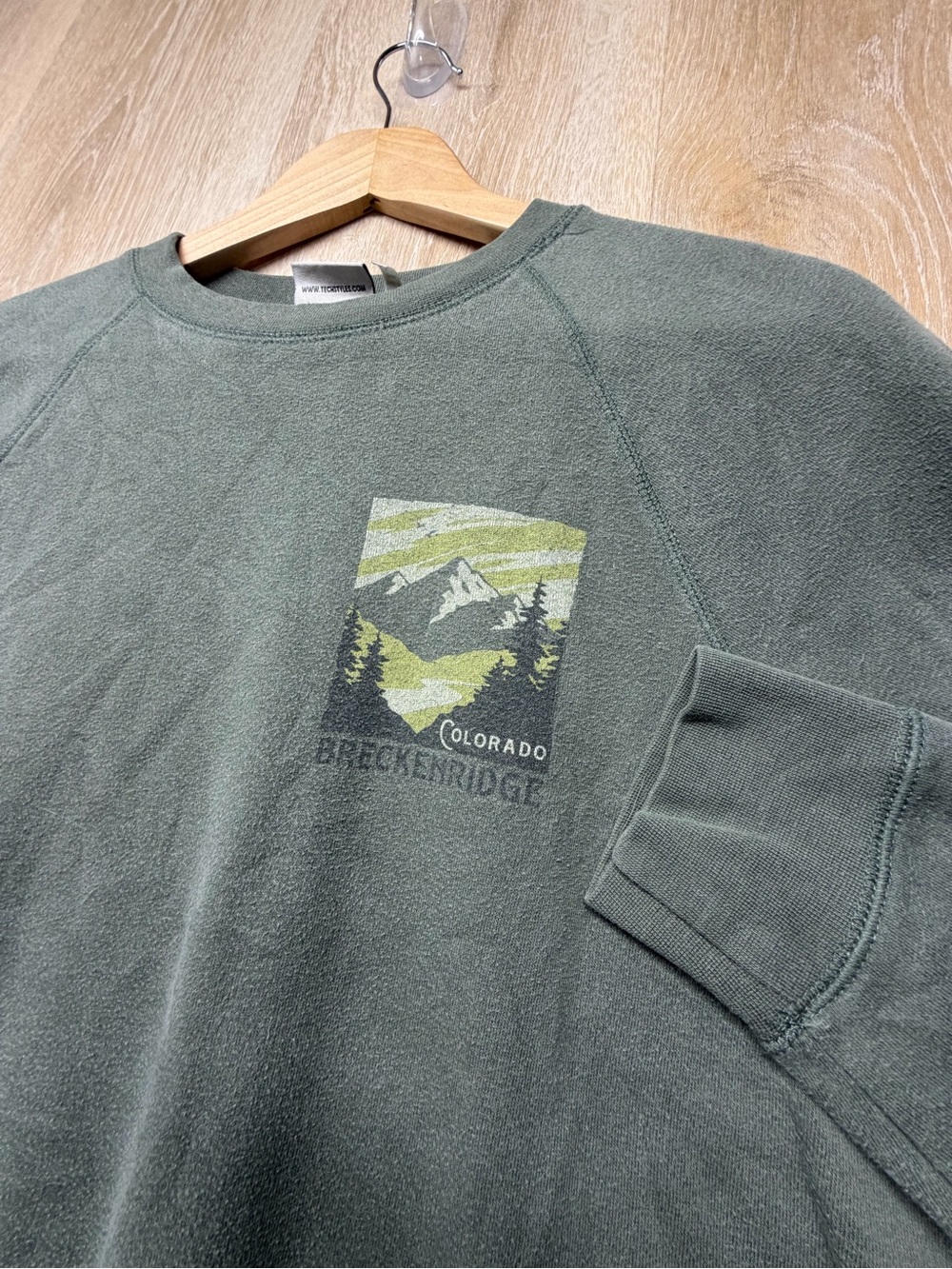 Breckenridge Colorado Graphic Crewneck Sweater - Olive Green